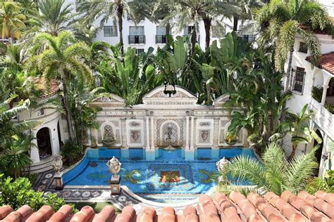 versace mansion location|the villa casa casuarina.